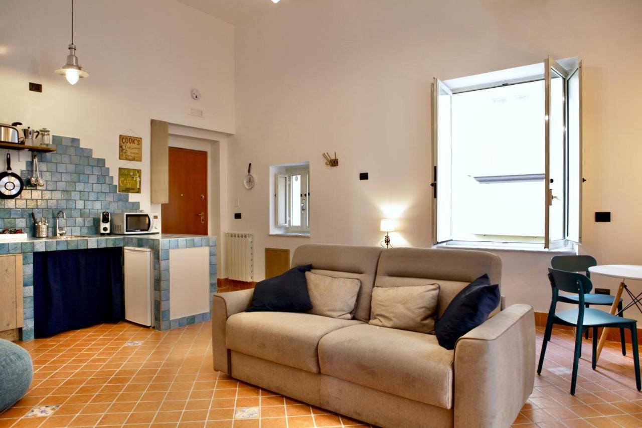 Apartment Casa Mia Ai Spagnoli Naples